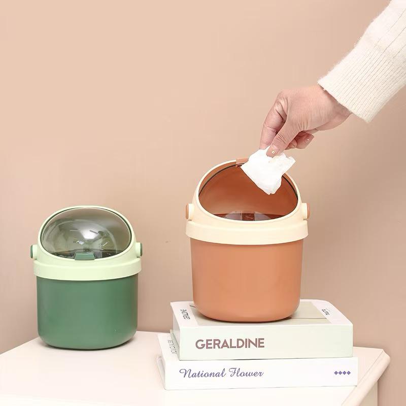 Mini Dust Bin Astronaut